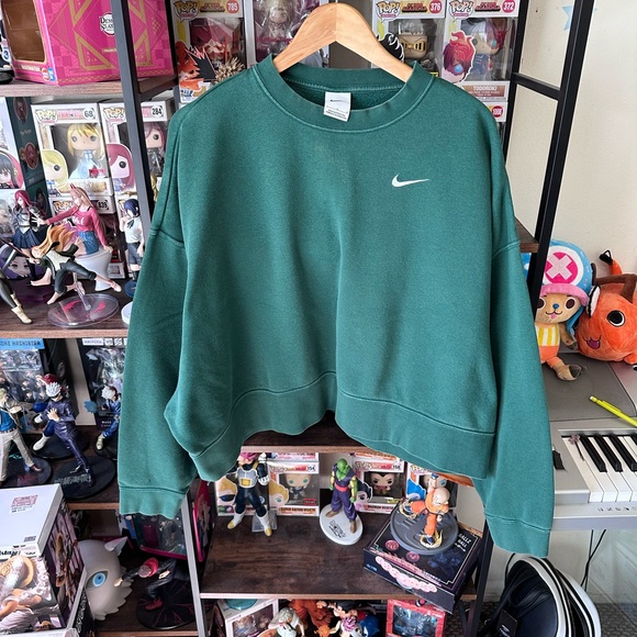 Nike Tops - Nike Crewneck Sweatshirt Women’s L Swoosh Athleisure Pine Green
